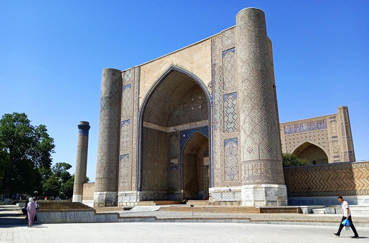 Masjid Bibi Khanym